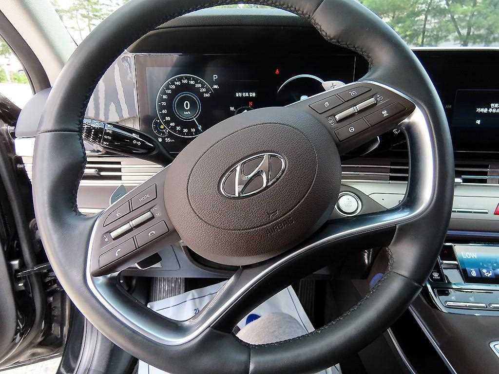 HYUNDAI Grandeur - Vista 8