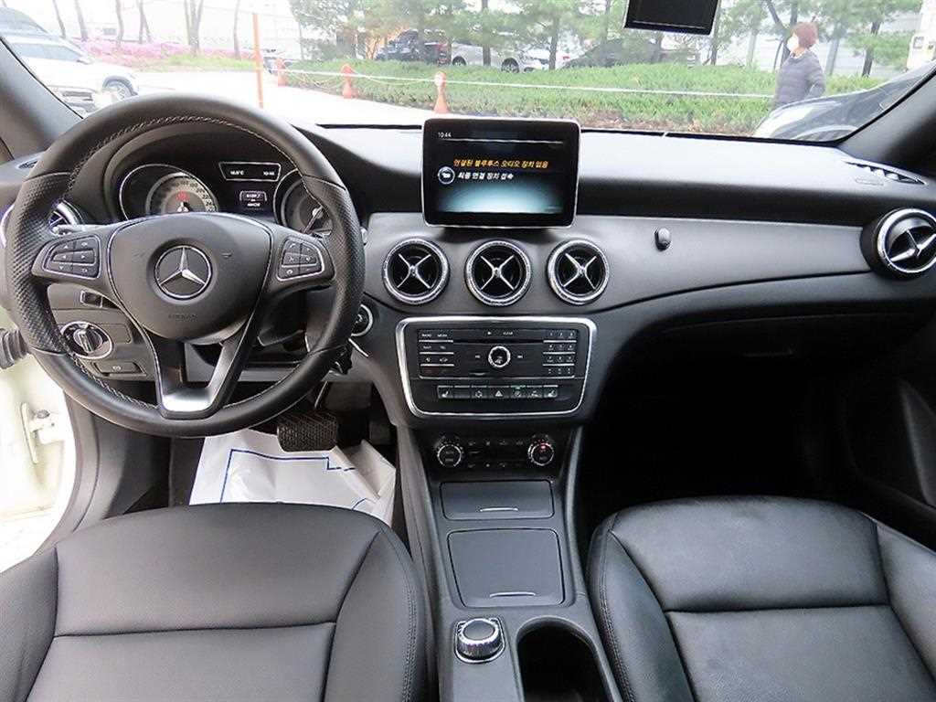 Mercedes Benz CLA Class - Vista 7