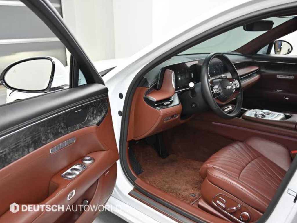 Genesis G90 - Vista 11