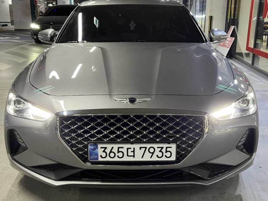 Genesis G70 - Vista 2