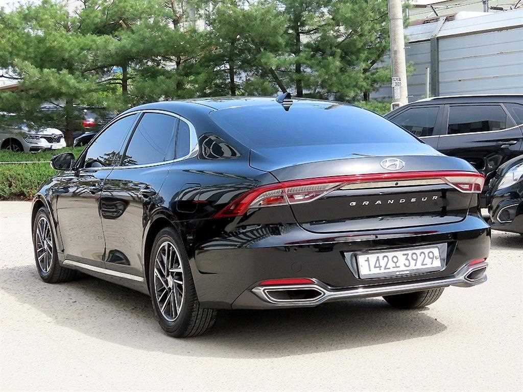 HYUNDAI Grandeur - Vista 3