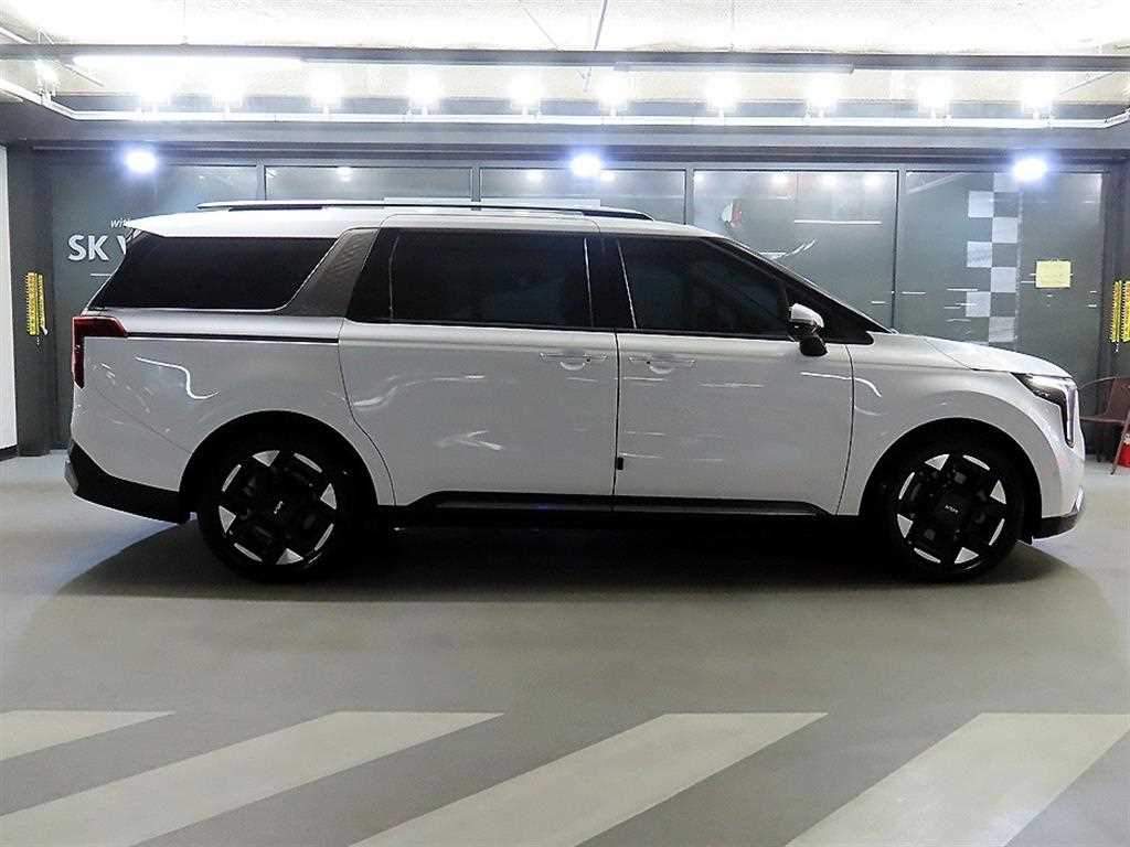 KIA Carnival - Vista 3