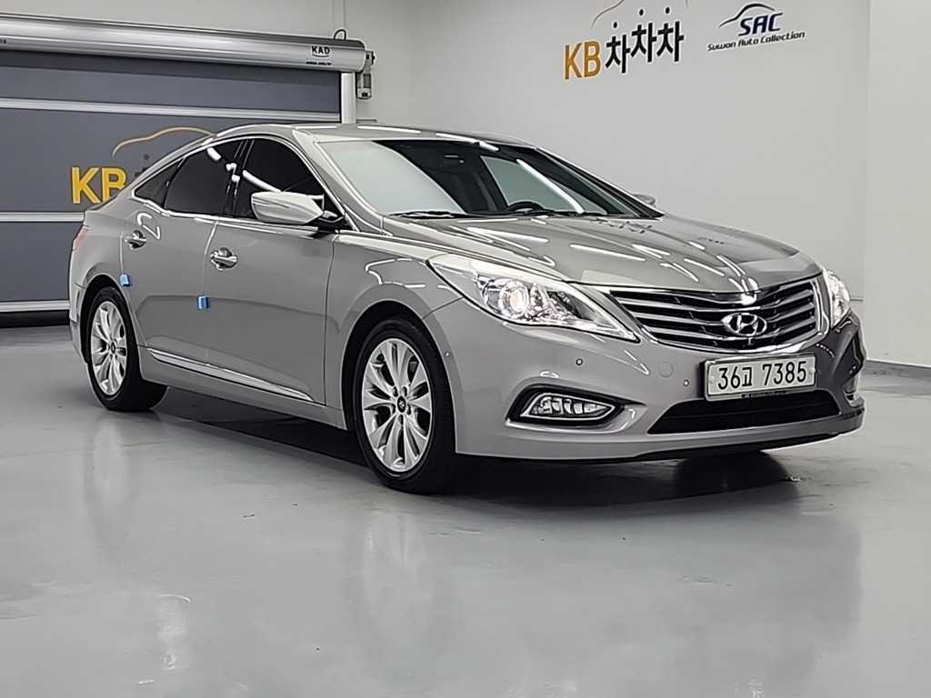 HYUNDAI Grandeur - Vista 5