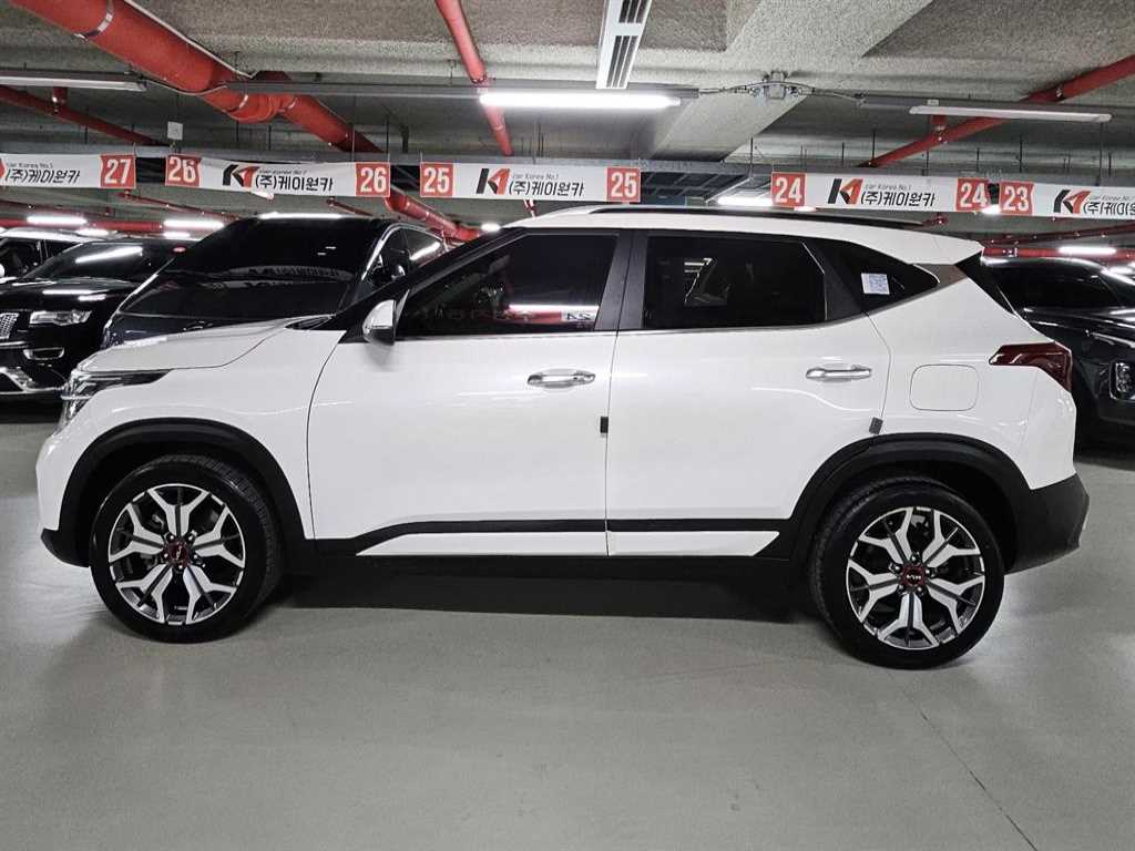 KIA Seltos - Vista 3