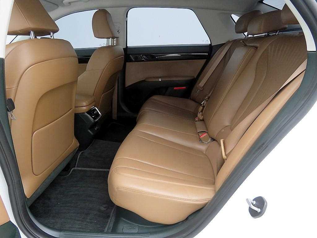 HYUNDAI Grandeur - Vista 7