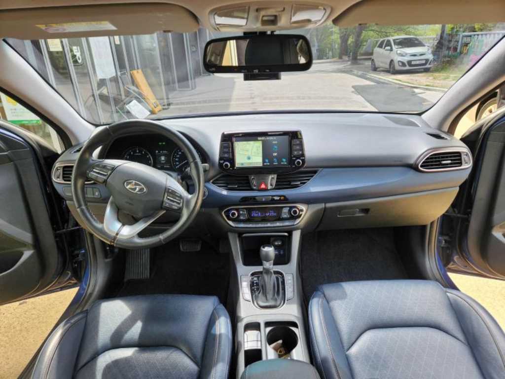 HYUNDAI i30 - Vista 12