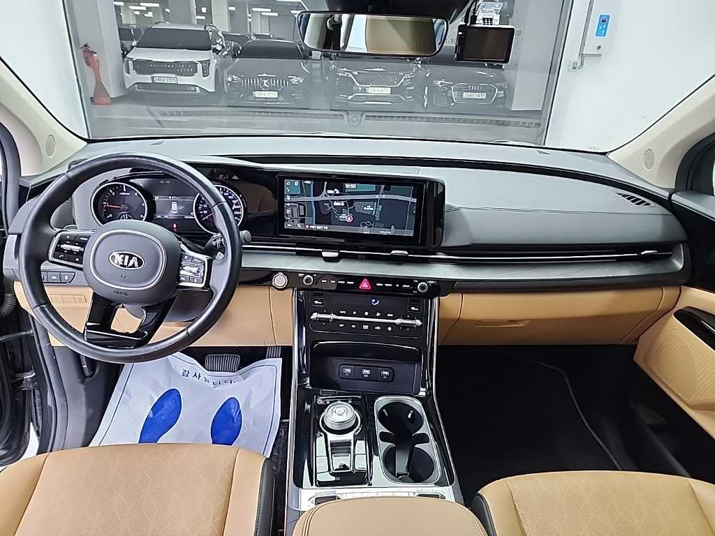 KIA Carnival - Vista 7