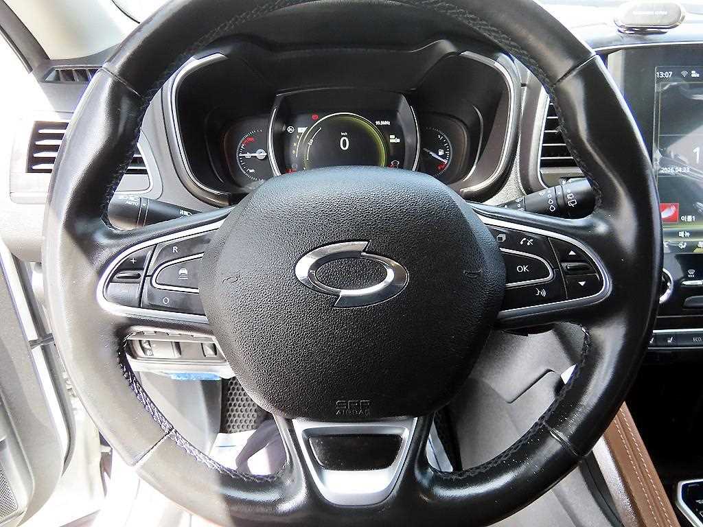 SAMSUNG QM6 - Vista 8