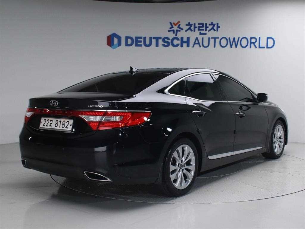 HYUNDAI Grandeur - Vista 2