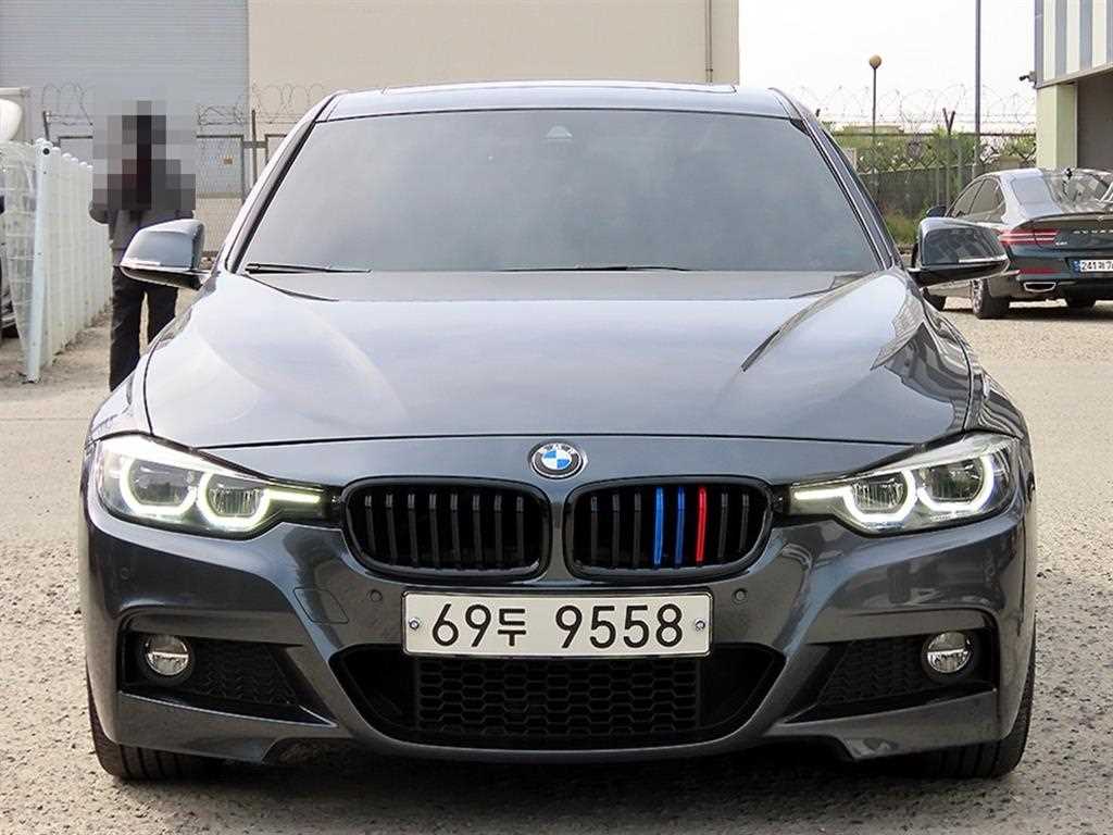 BMW 3 series 2018 Gris - Importación desde Corea - HF Imports Iquique - Foto 1