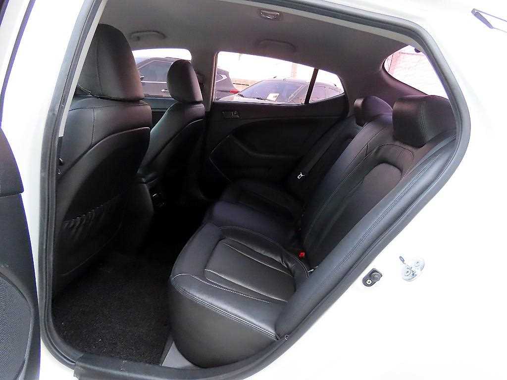 KIA K5 - Vista 6