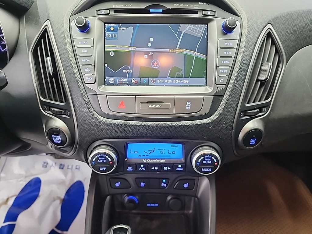 HYUNDAI Tucson - Vista 10