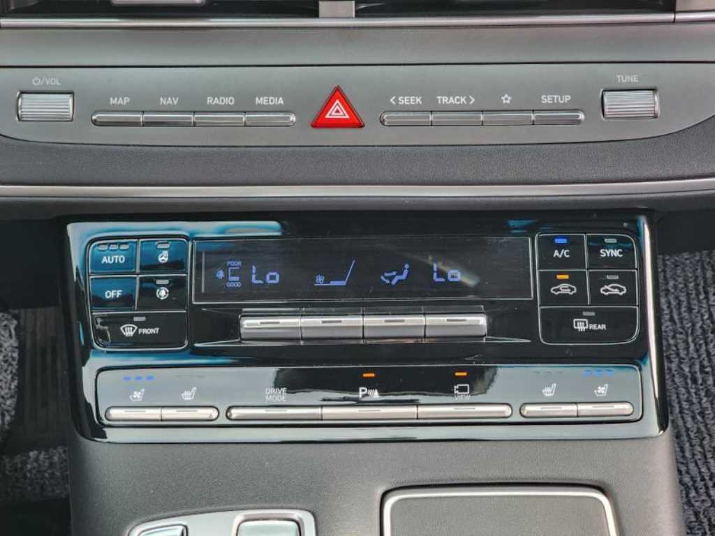 HYUNDAI Grandeur - Vista 12