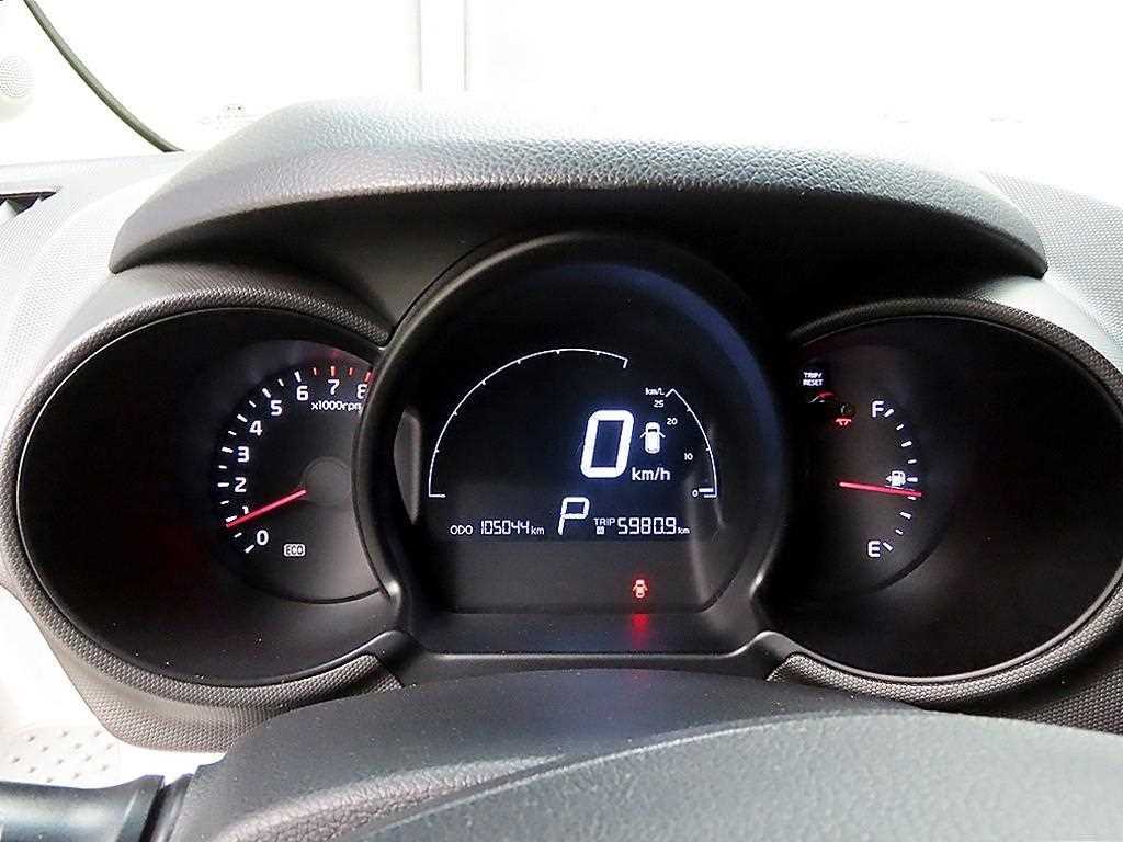 KIA Ray - Vista 8