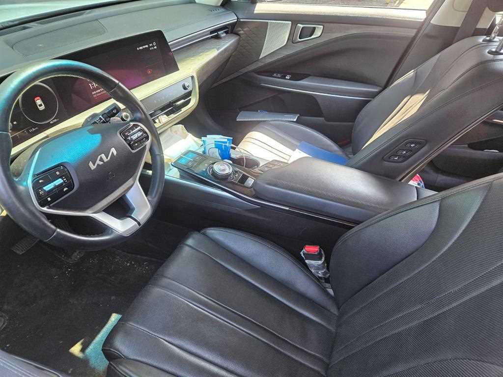 KIA K8 - Vista 8