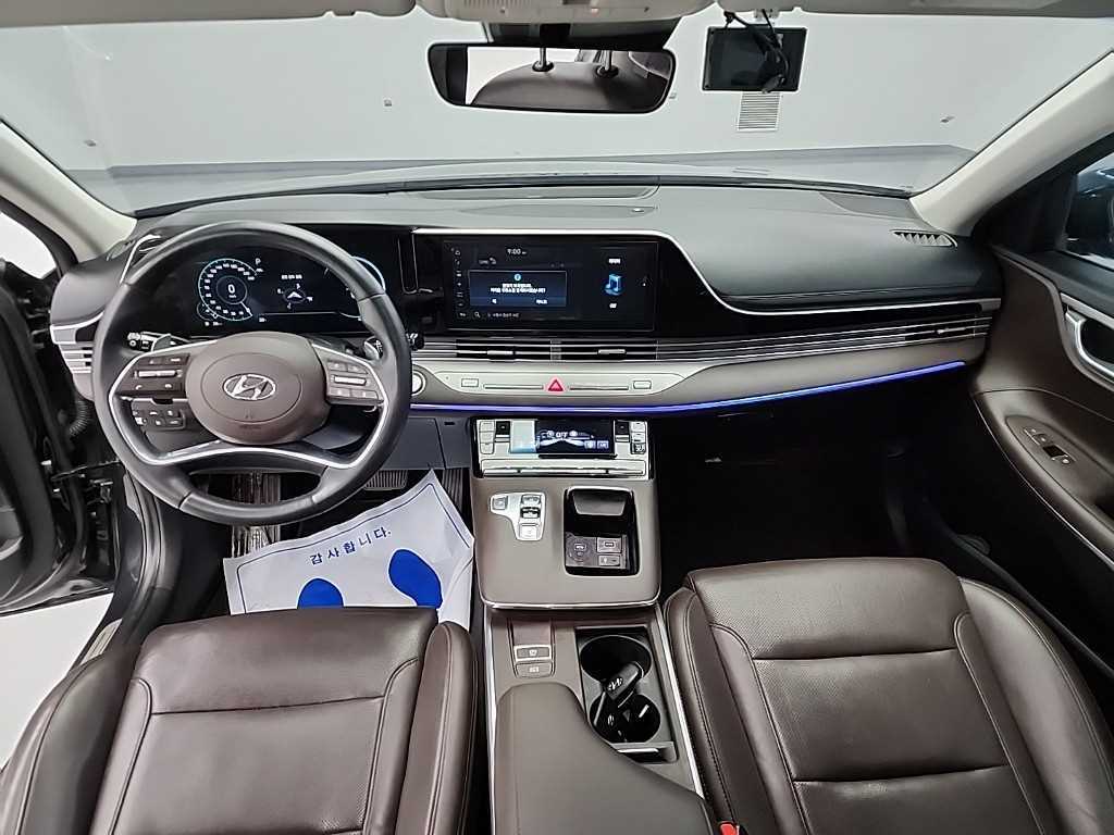 HYUNDAI Grandeur - Vista 7