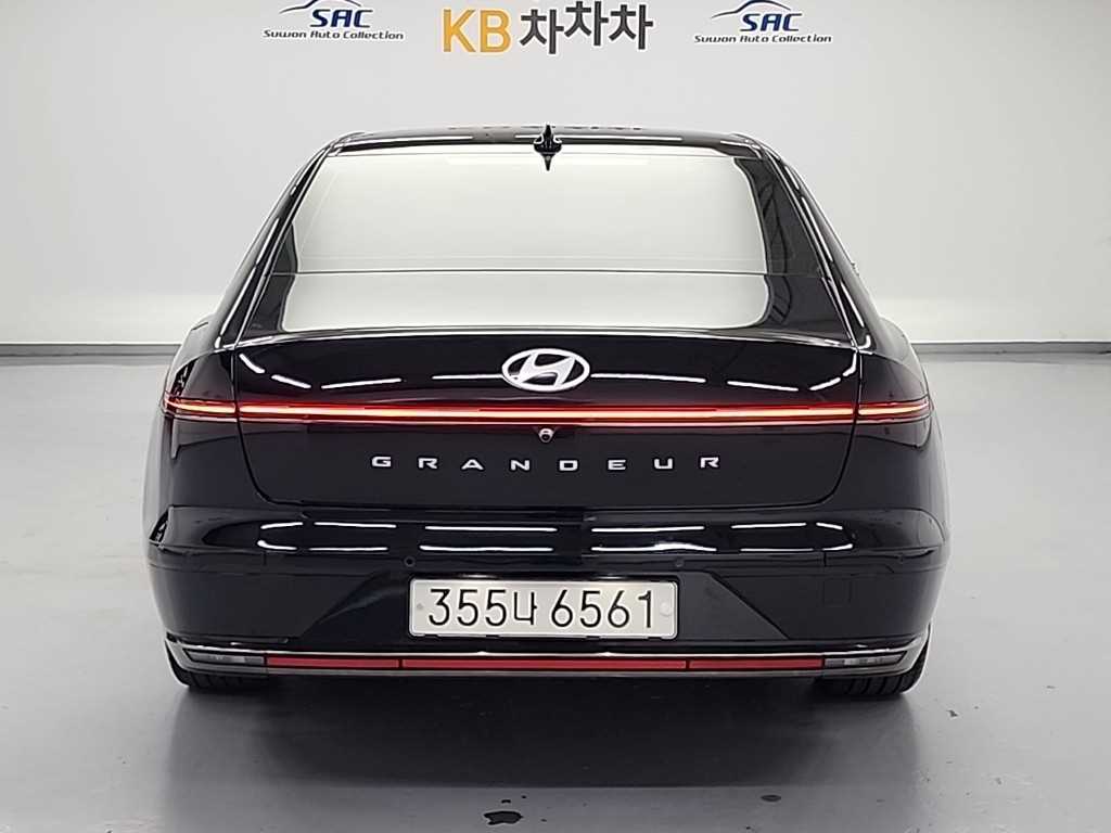 HYUNDAI Grandeur - Vista 3