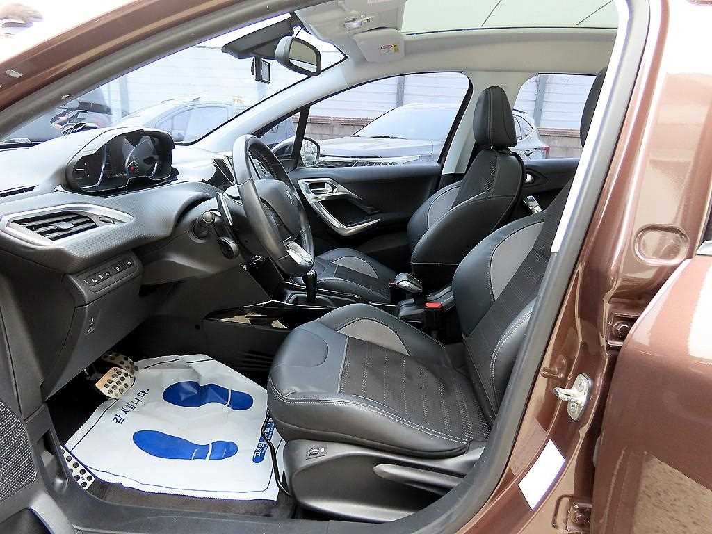 Peugeot 2008 - Vista 5