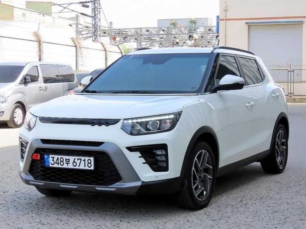 Ssangyong Tivoli - Vista 2