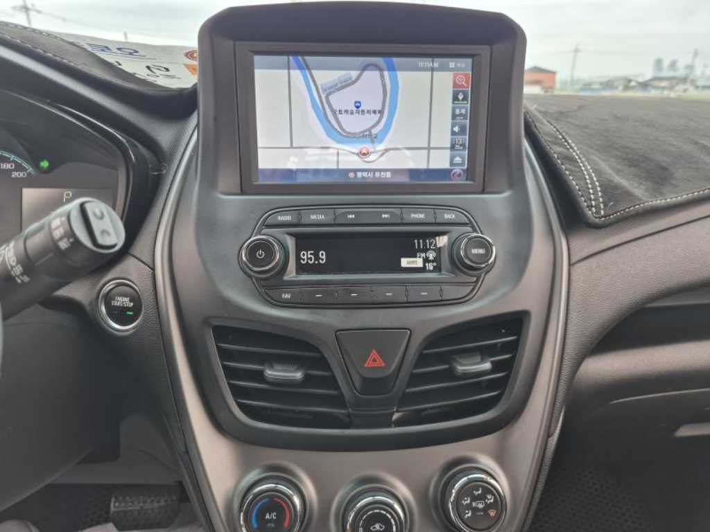 Chevrolet Spark 2019 Blanco - Importación desde Corea - HF Imports Iquique - Foto 13