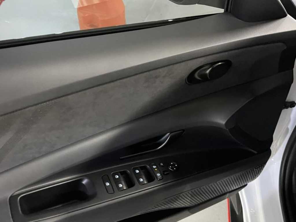 HYUNDAI Avante - Vista 12