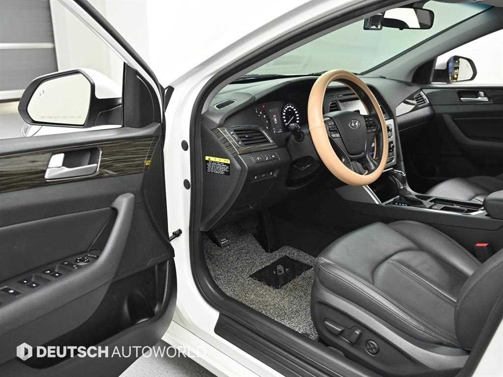 HYUNDAI Sonata - Vista 11