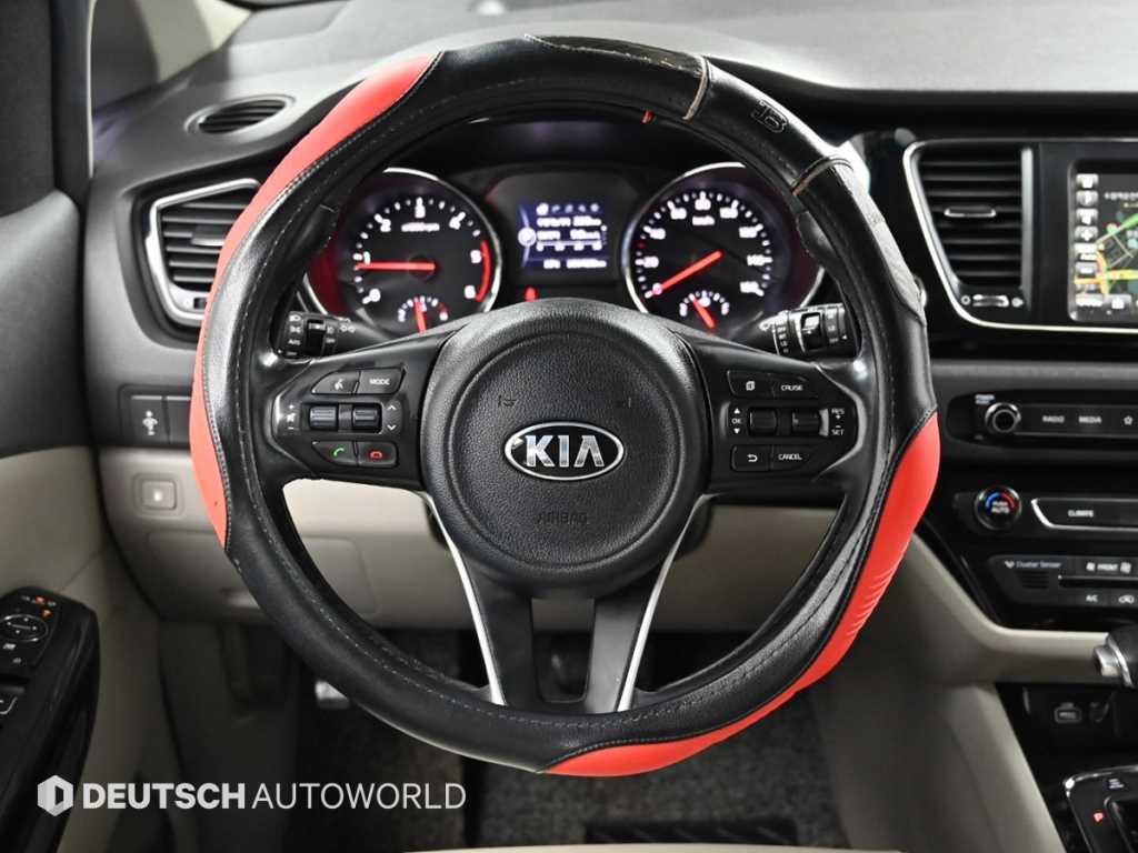 KIA Carnival 2018 - Importación desde Corea - HF Imports Iquique - Foto 13