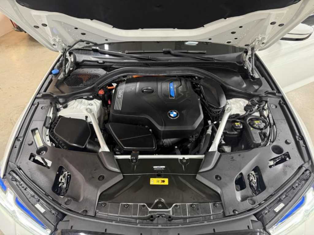BMW 5 Series 2022 - Importación desde Corea - HF Imports Iquique - Foto 20