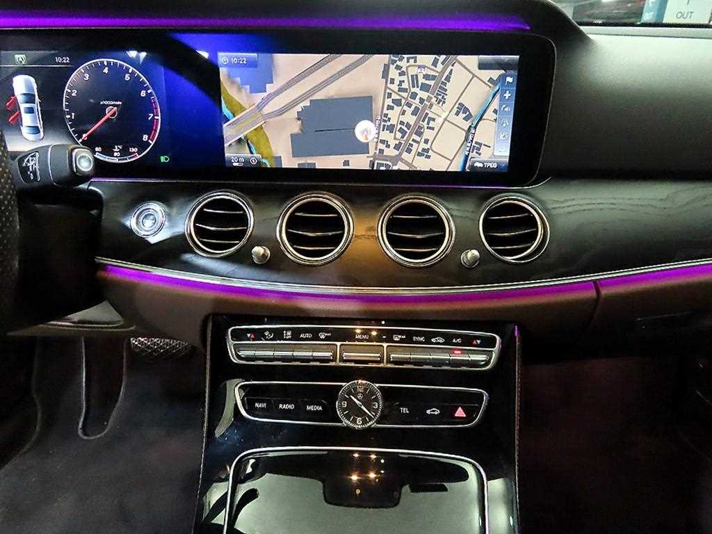 Mercedes Benz E class - Vista 11