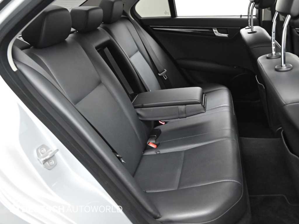 Mercedes Benz C Class - Vista 12