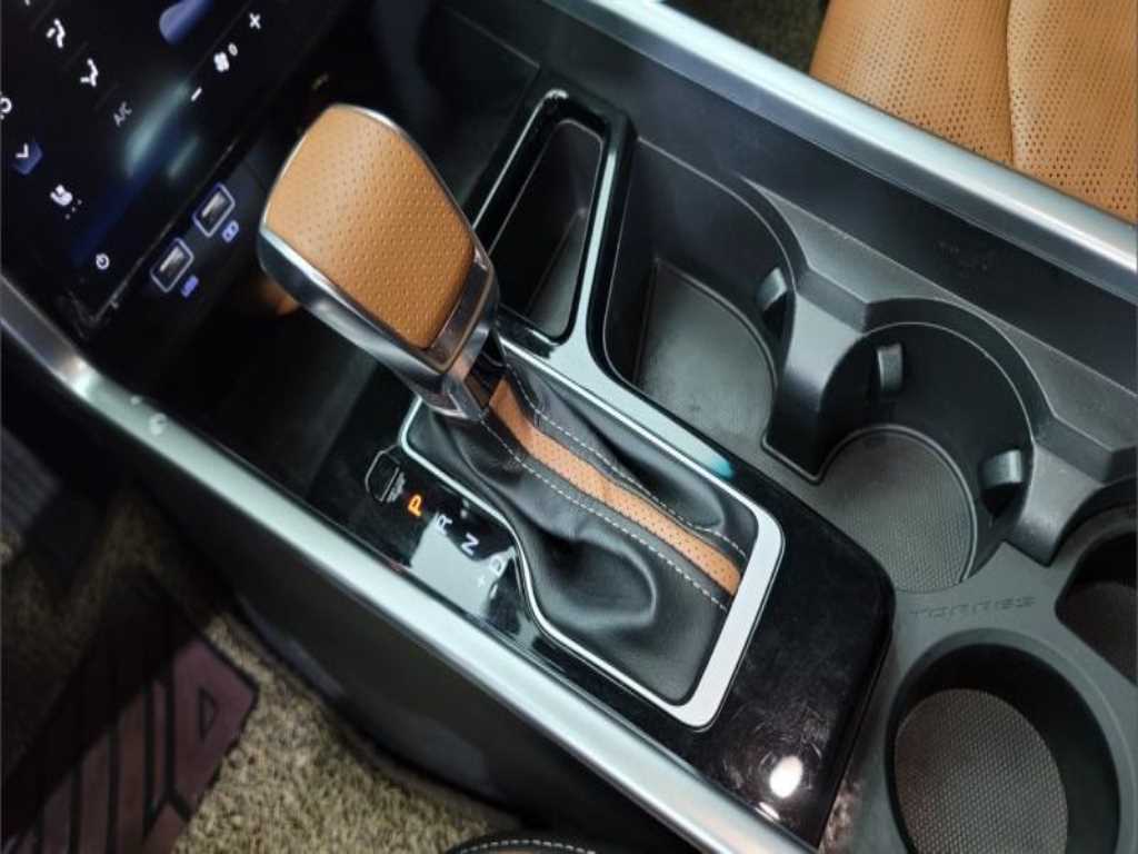Ssangyong Torres - Vista 11