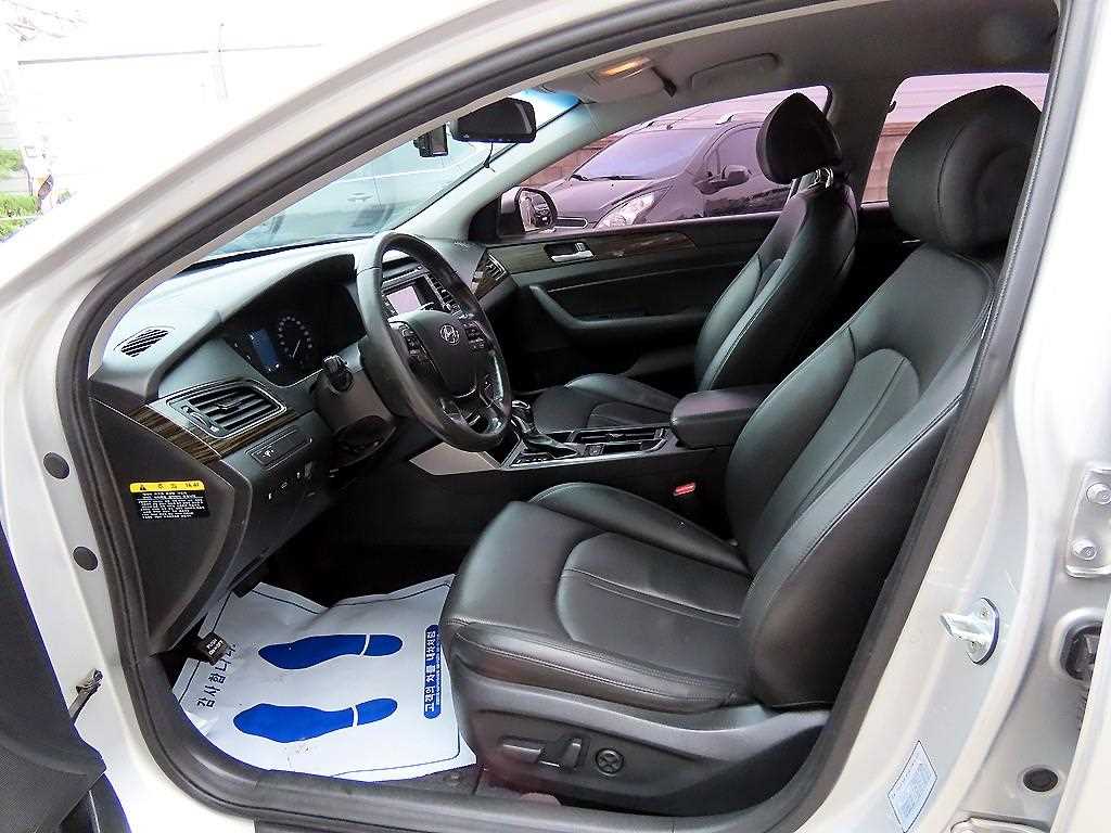 HYUNDAI Sonata - Vista 5