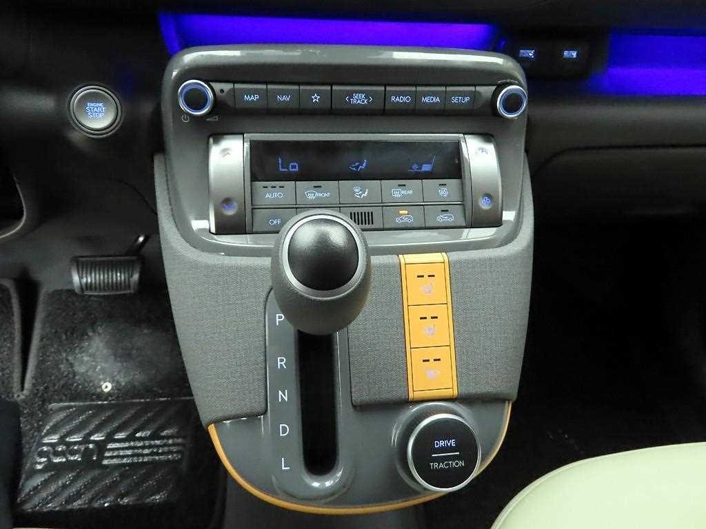 HYUNDAI Casper - Vista 9