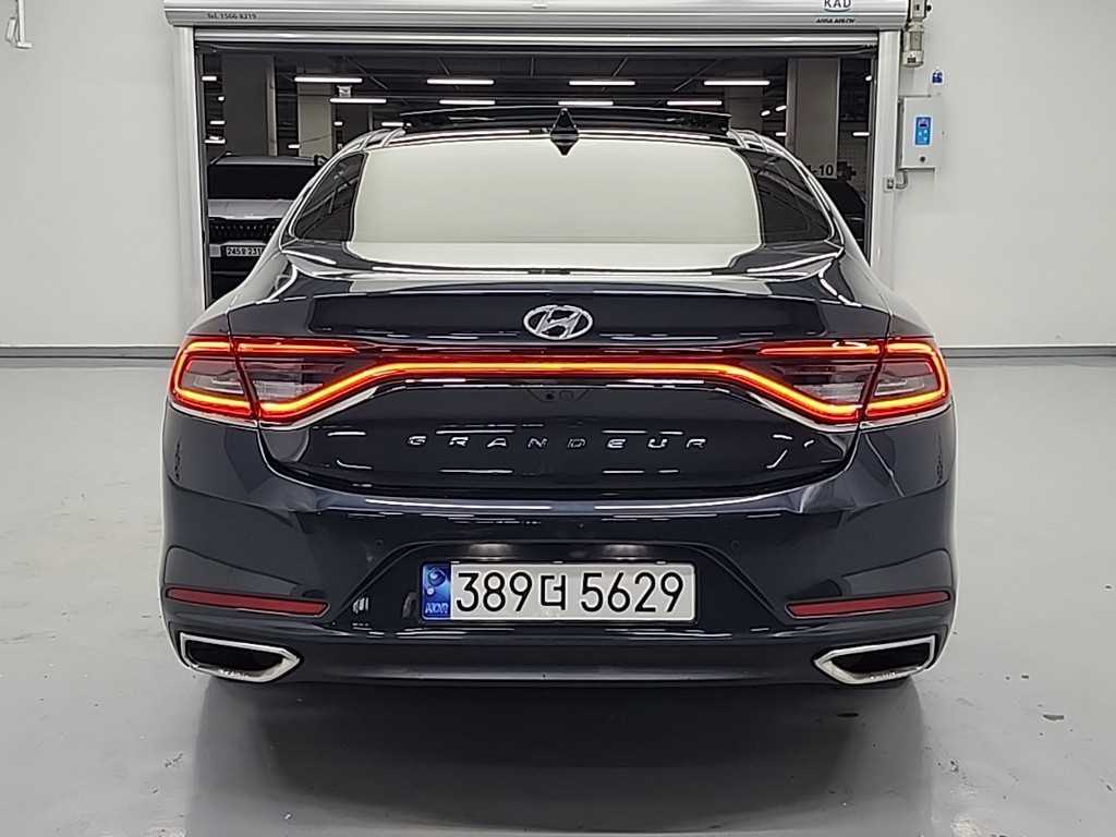 HYUNDAI Grandeur - Vista 3
