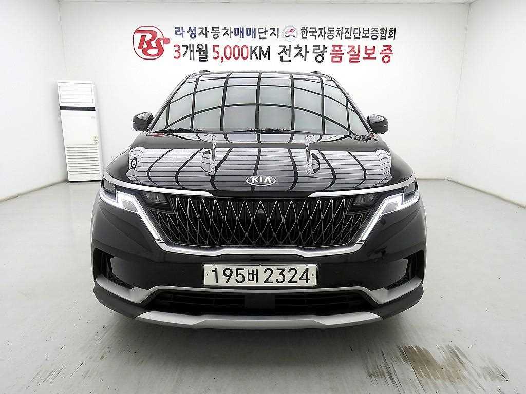 KIA Carnival 2021 Negro - Importación desde Corea - HF Imports Iquique - Foto 1