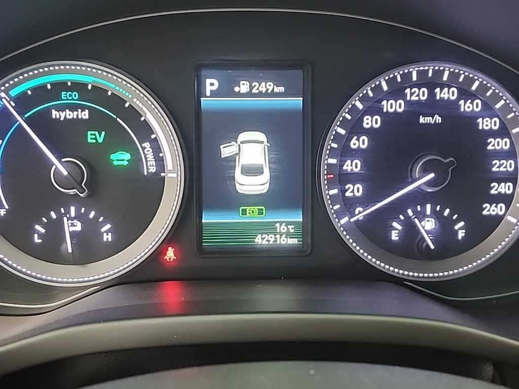 HYUNDAI Grandeur - Vista 6