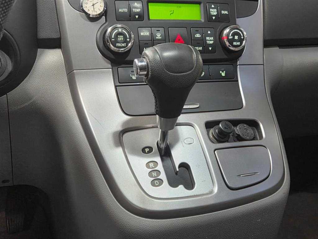 KIA Carnival - Vista 9