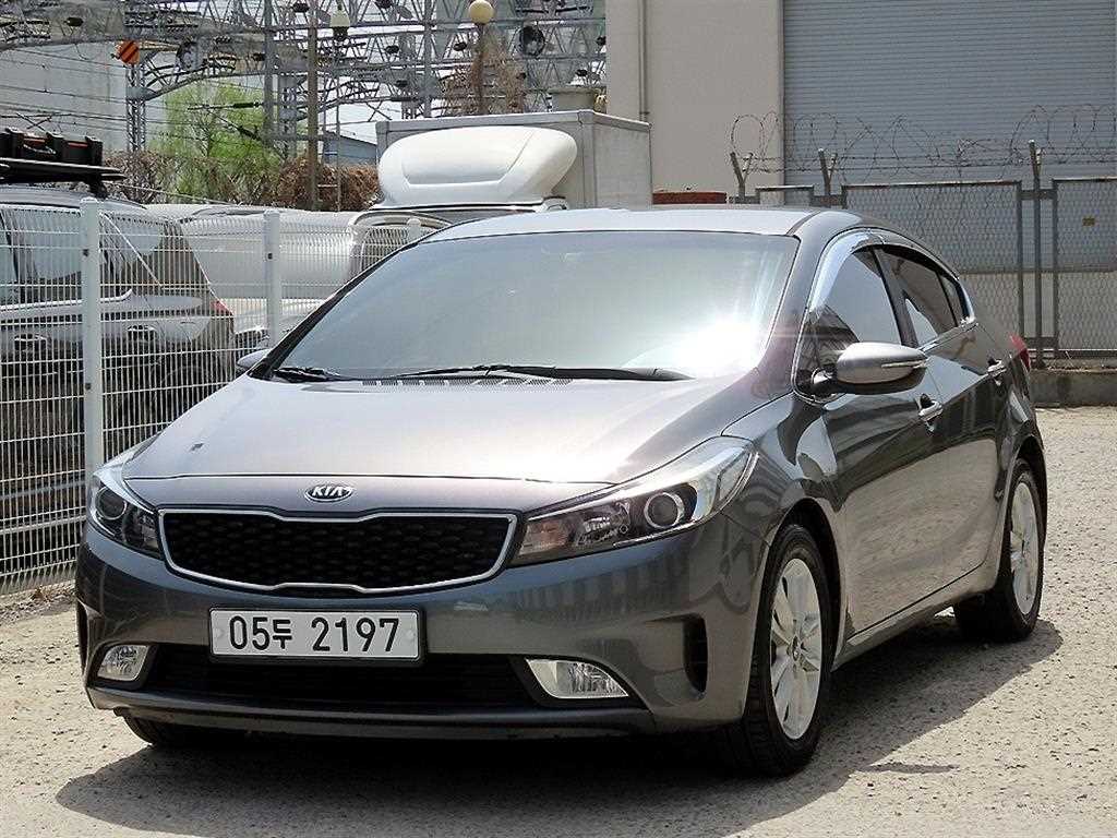 KIA K3 - Vista 2