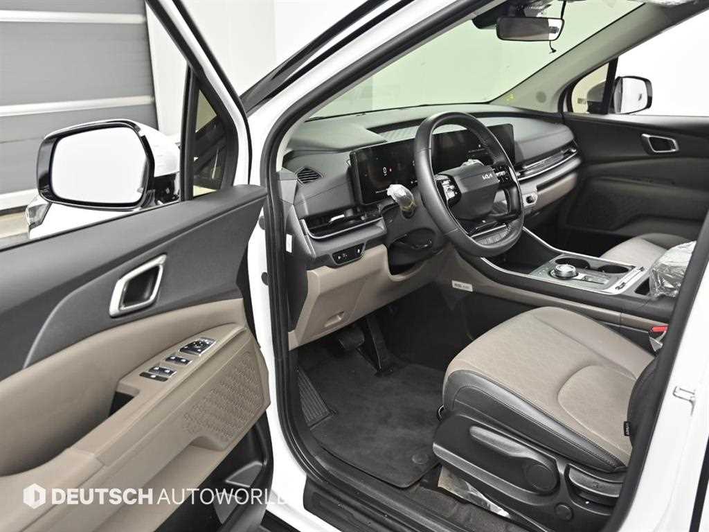 KIA Carnival - Vista 11