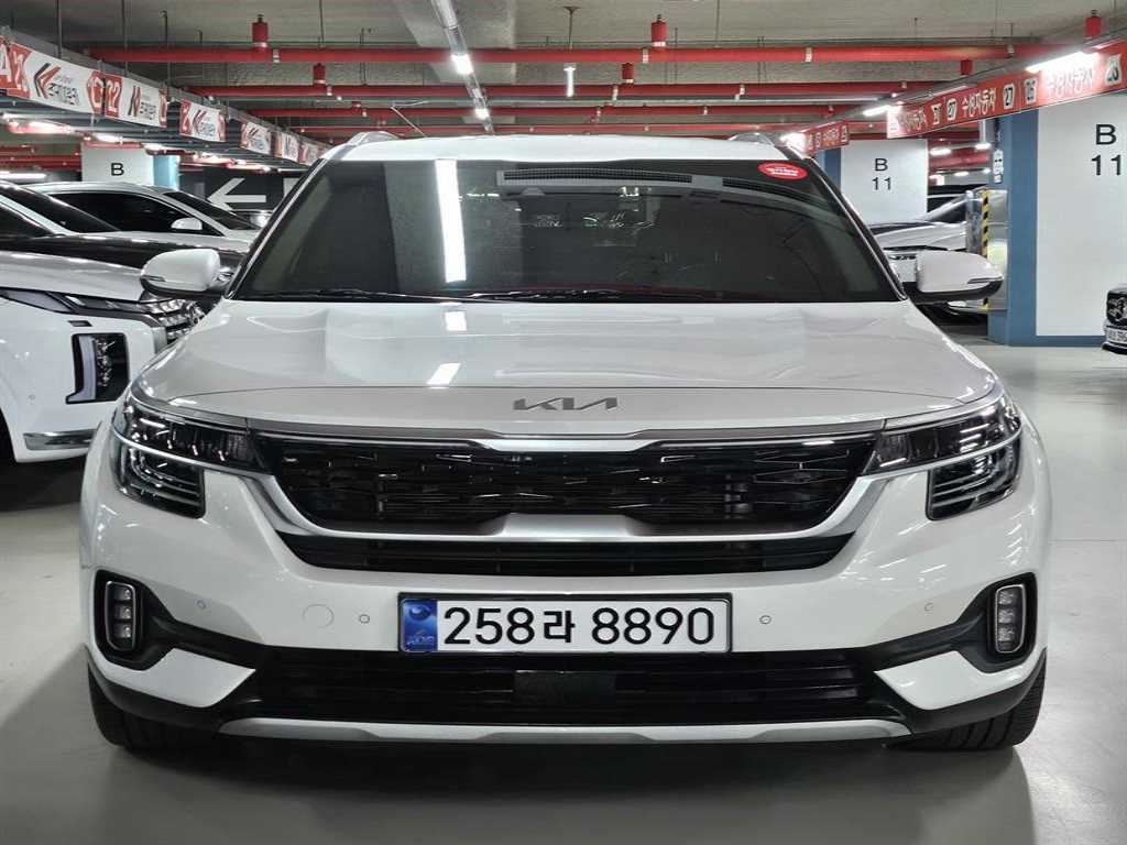 KIA Seltos - Vista 2
