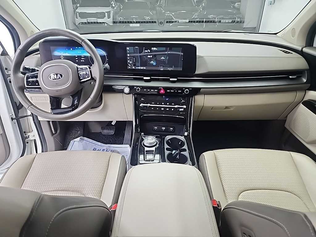 KIA Carnival - Vista 7