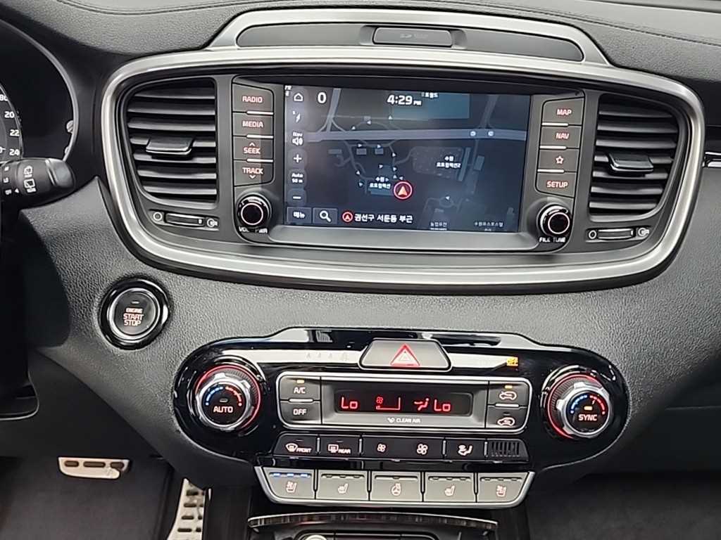 KIA Sorento - Vista 10