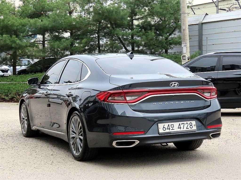 HYUNDAI Grandeur - Vista 3