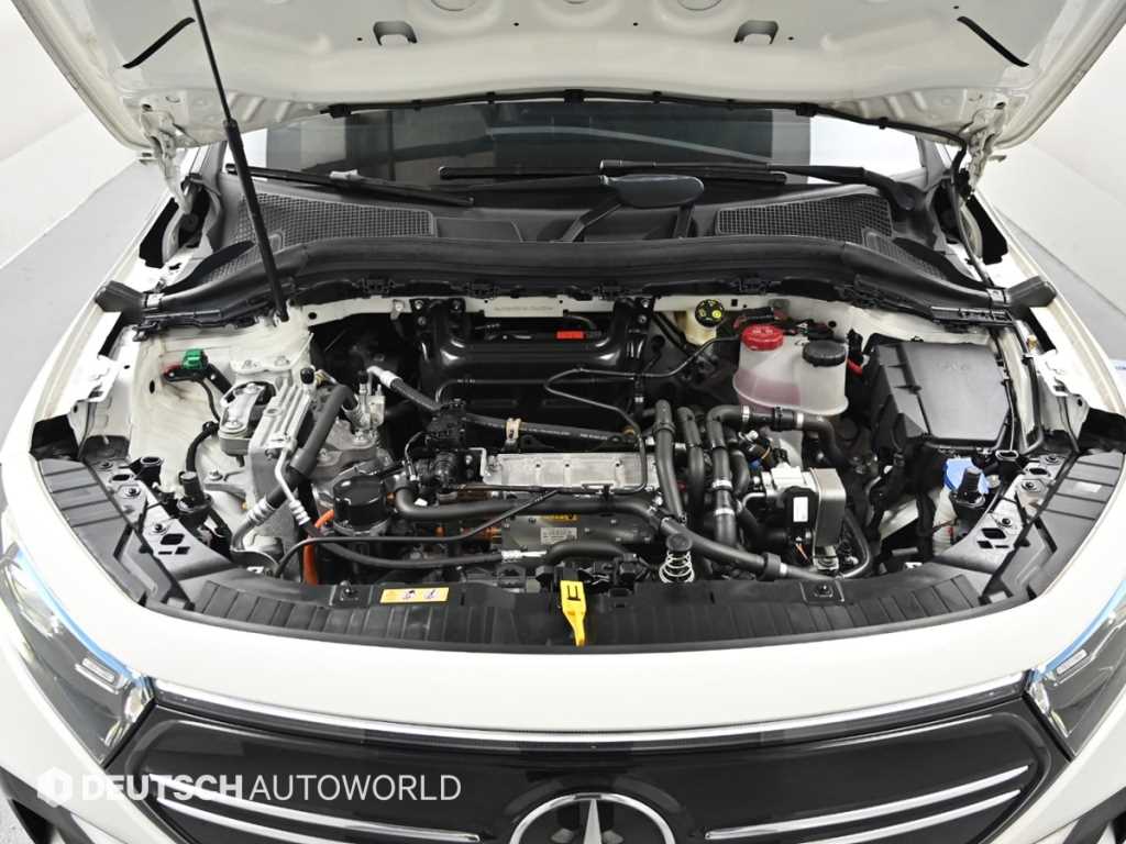 Mercedes Benz EQA - Vista 6