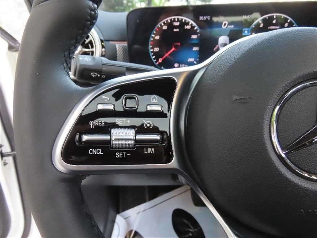 Mercedes Benz A Class - Vista 12