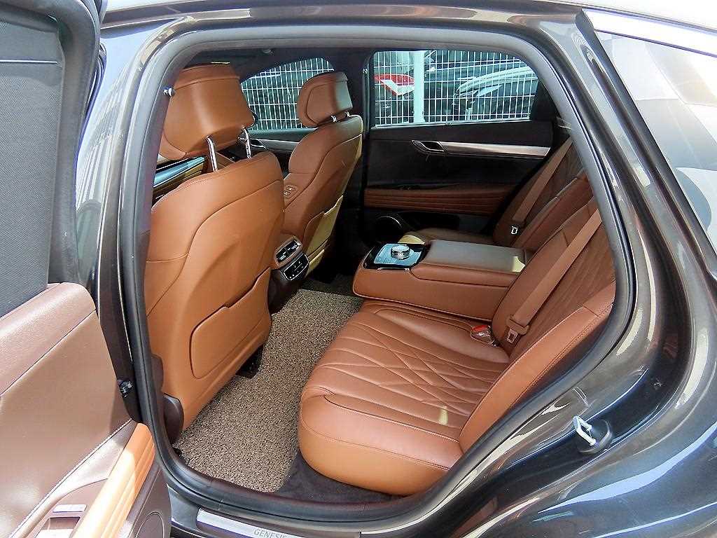 Genesis G80 - Vista 6
