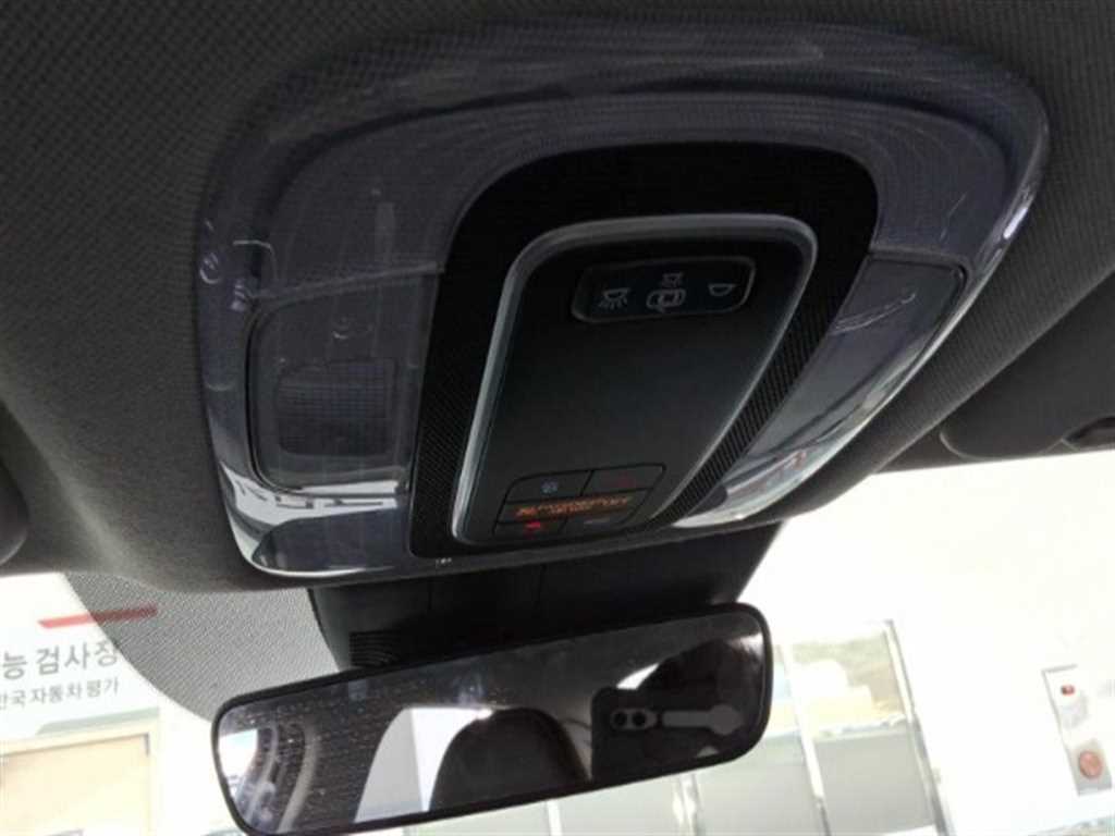 HYUNDAI Avante - Vista 6