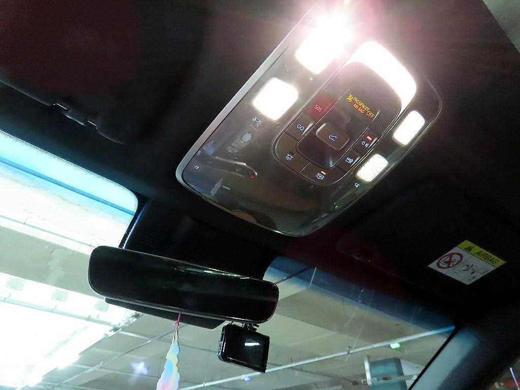 Genesis GV70 2024 Blanco - Importación desde Corea - HF Imports Iquique - Foto 14