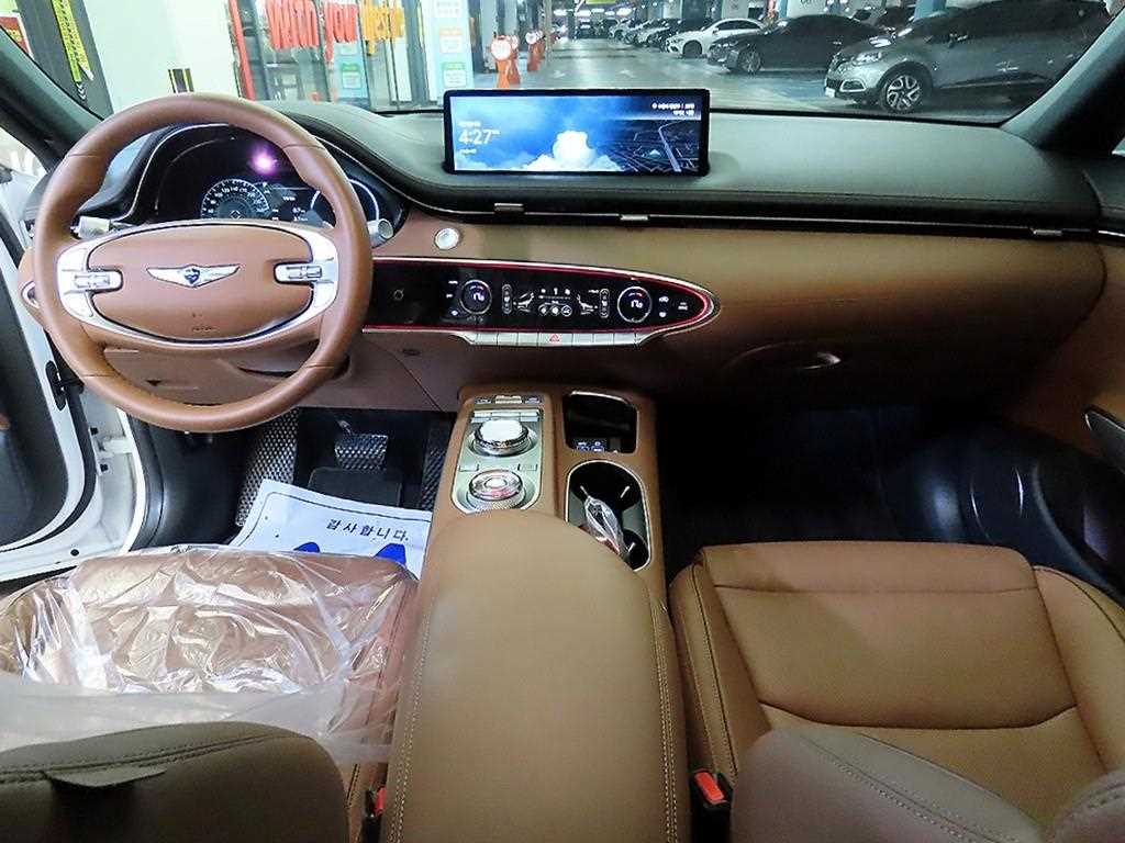 Genesis GV70 - Vista 10