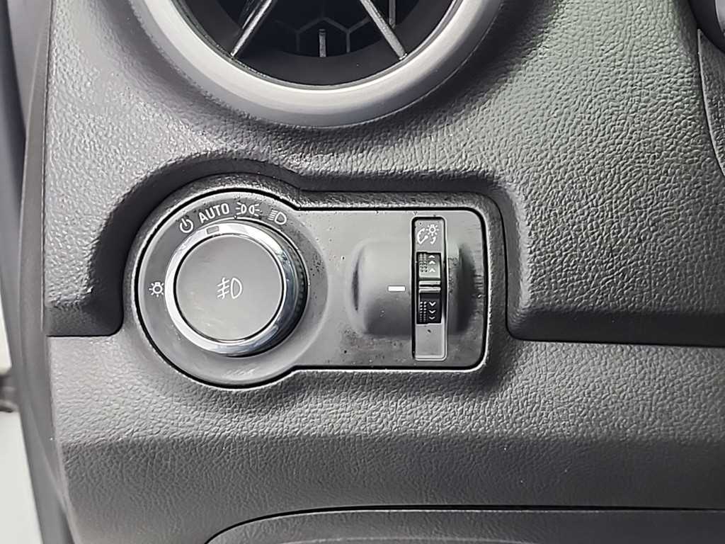 Chevrolet Trax 2016 Blanco - Importación desde Corea - HF Imports Iquique - Foto 15